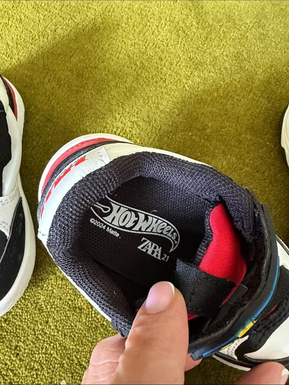 Zara Kids Sneakers & Sandals Size 21